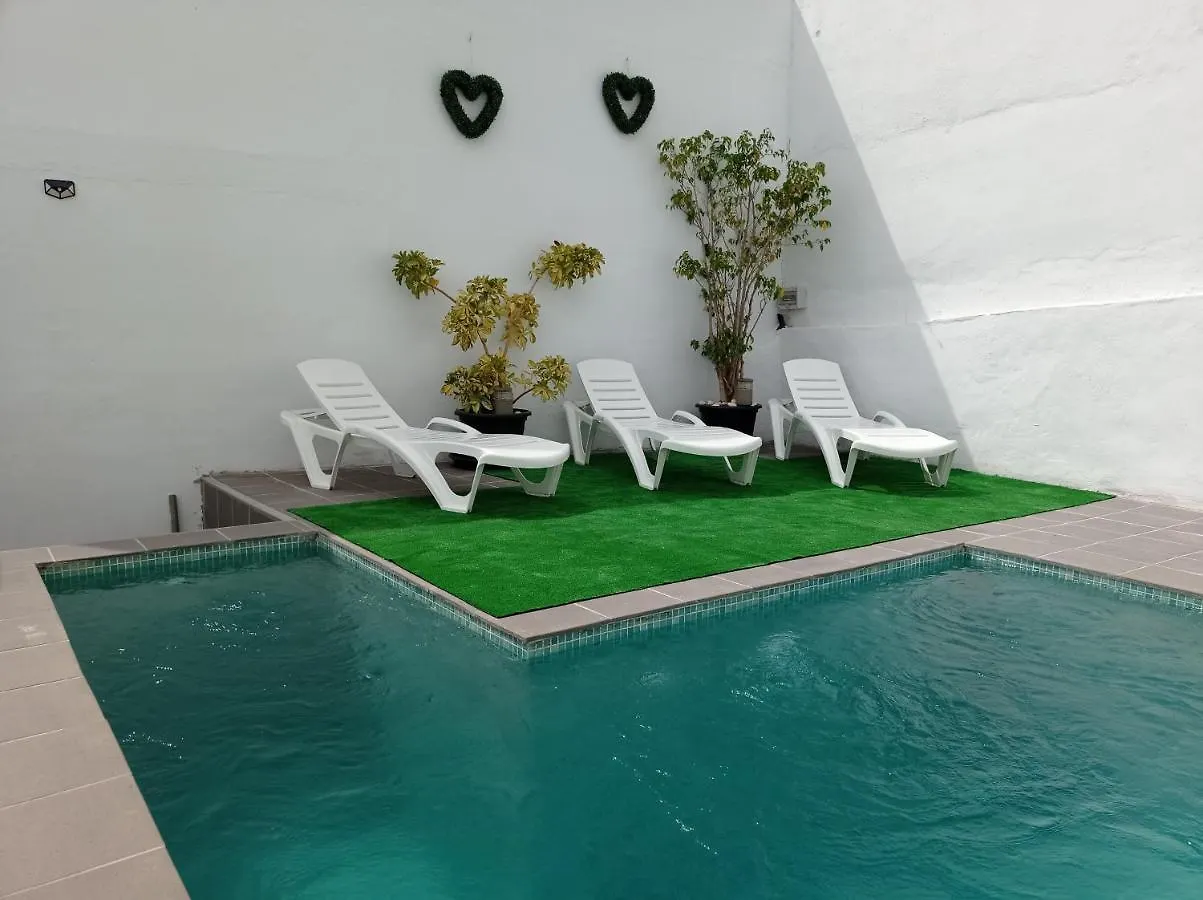 Clark Suites Habitaciones توريمولينوس